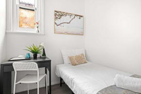 Rustic Single Room - Central Spot at Kengsinton - Shared Bathroom, Sydney